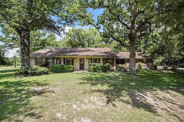 11.6 Acres of Land with Home for Sale in Scurry, Texas