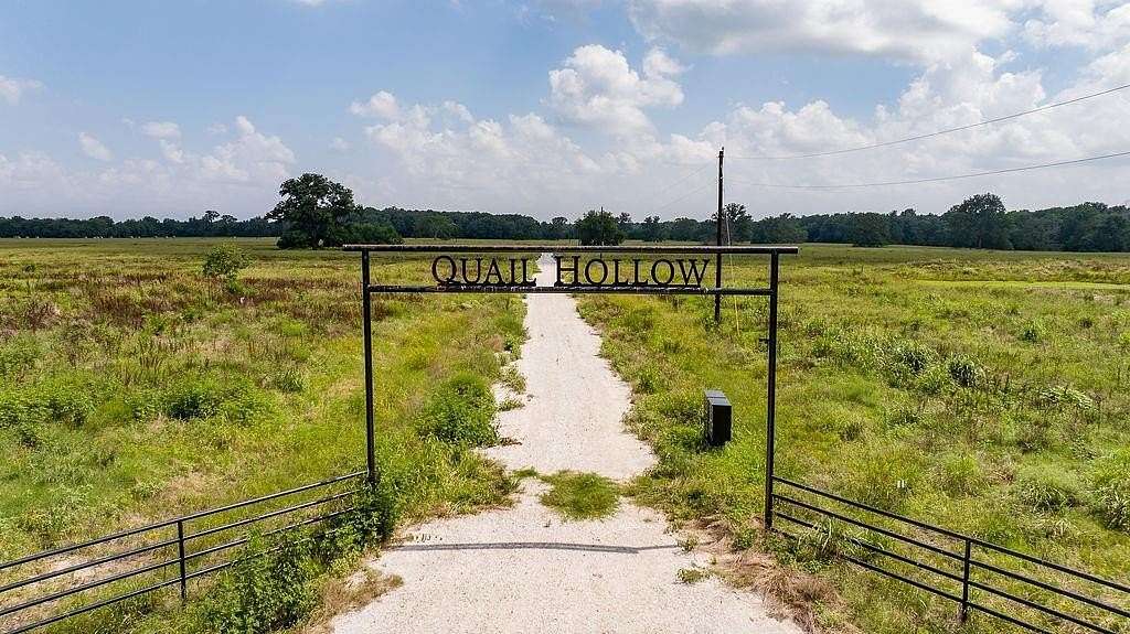 10 Acres of Land for Sale in Paris, Texas