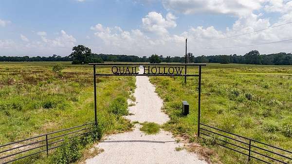 10 Acres of Land for Sale in Paris, Texas