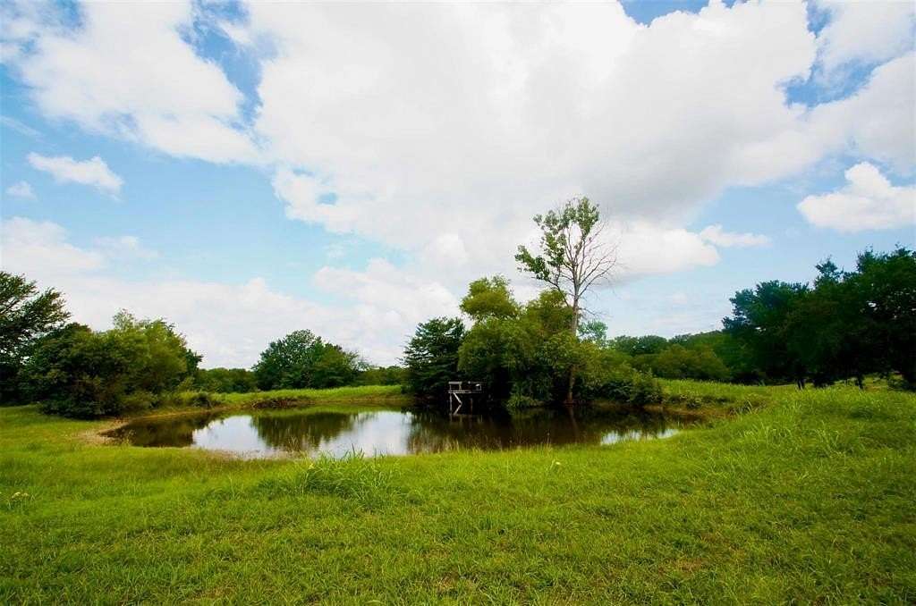 5.12 Acres of Land for Sale in Pottsboro, Texas