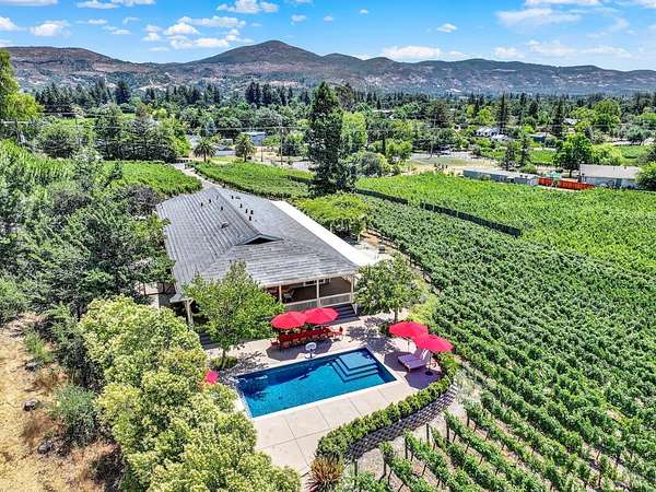 2.53 Acres of Residential Land with Home for Sale in Napa, California