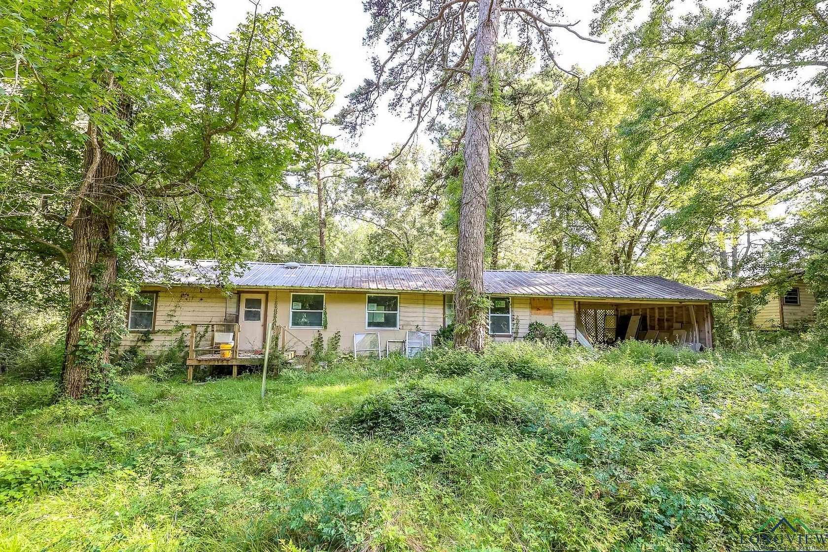 3.1 Acres of Residential Land with Home for Sale in Ore City, Texas