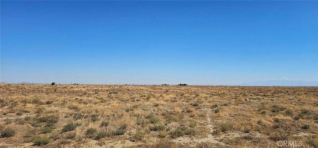 2.5 Acres of Land for Sale in Rosamond, California