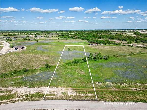 2.2 Acres of Residential Land for Sale in Hillsboro, Texas