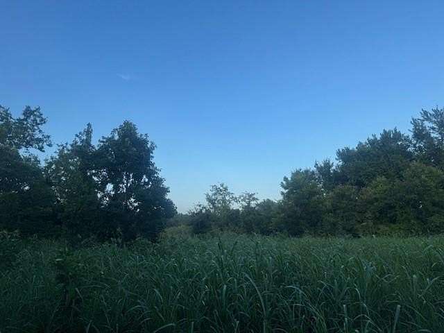 8.7 Acres of Residential Land for Sale in Groesbeck, Texas