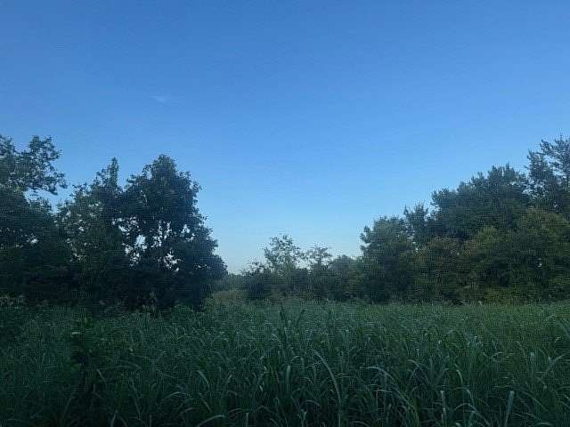 8.7 Acres of Residential Land for Sale in Groesbeck, Texas