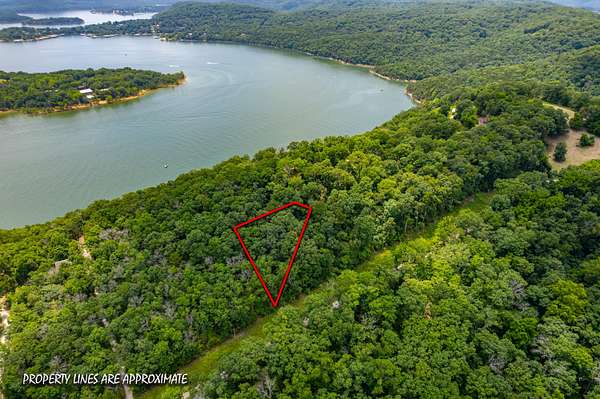 1 Acre of Residential Land for Sale in Galena, Missouri