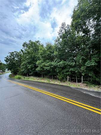 4 Acres of Residential Land for Sale in Linn Creek, Missouri