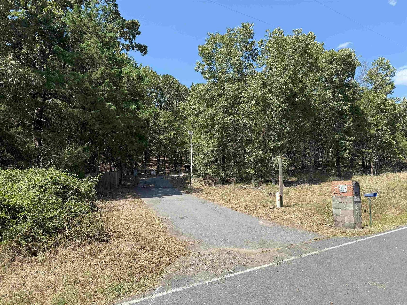 5 Acres of Residential Land with Home for Sale in Vilonia, Arkansas