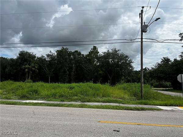 0.25 Acres of Residential Land for Sale in Lehigh Acres, Florida