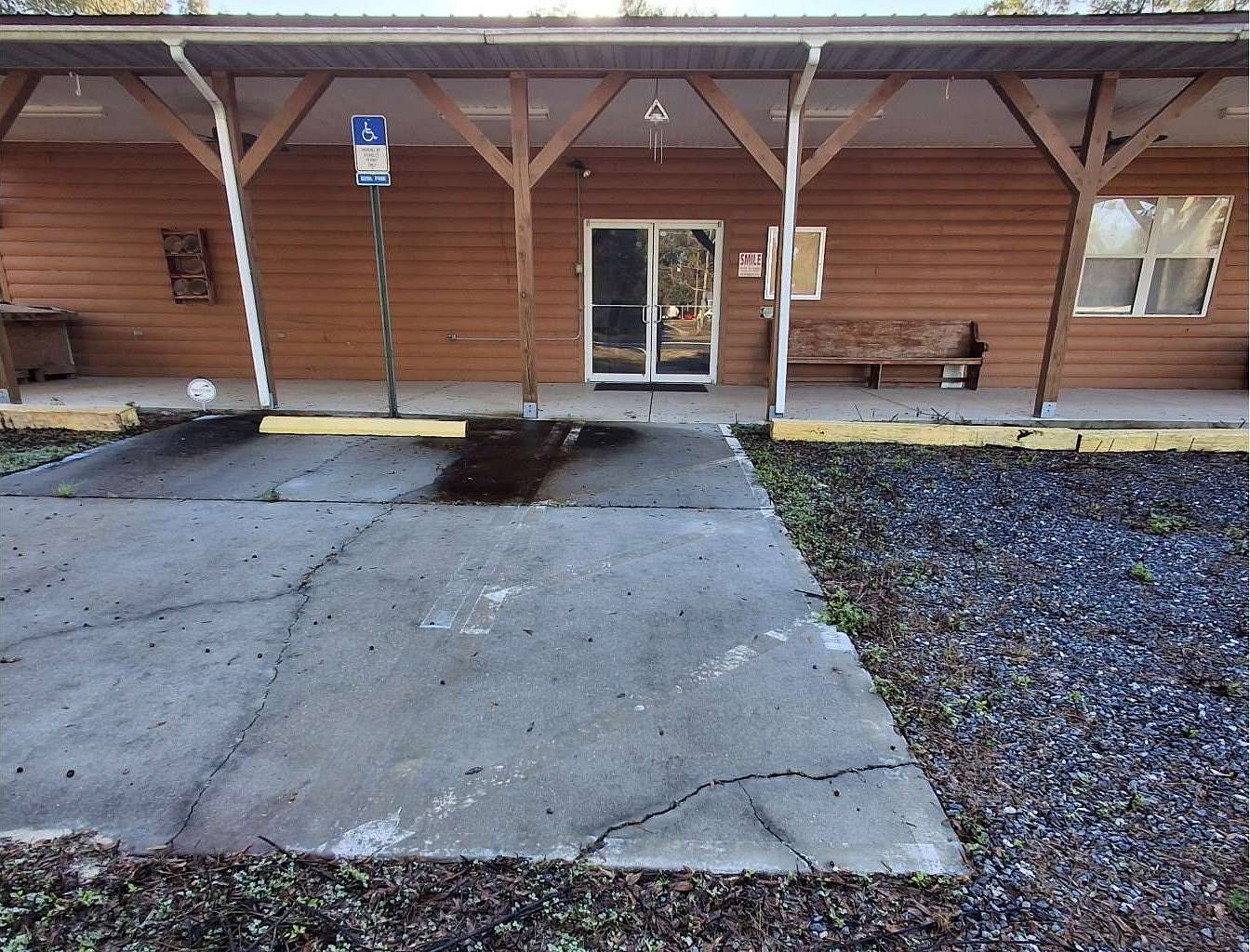 5 Acres of Improved Mixed-Use Land for Lease in Branford, Florida