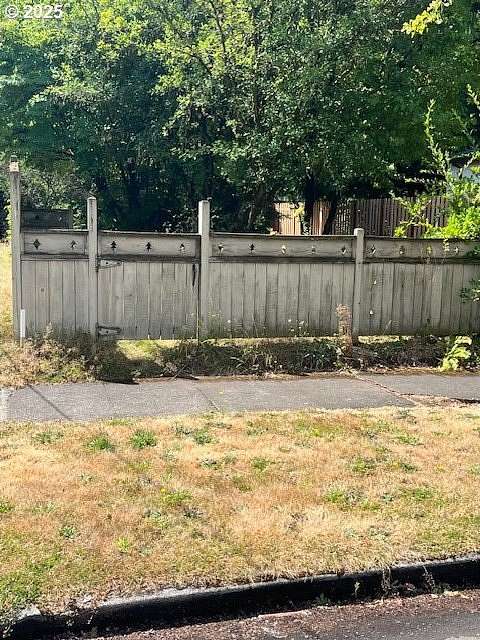 0.08 Acres of Residential Land for Sale in Portland, Oregon