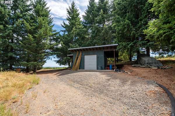 2.5 Acres of Residential Land for Sale in Dundee, Oregon