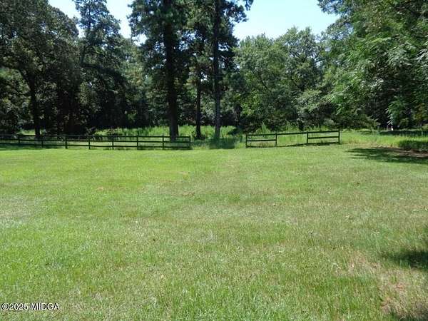 10 Acres of Recreational & Residential Land for Sale in Fort Valley, Georgia