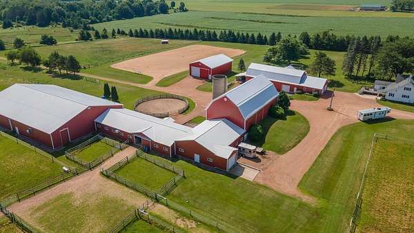 134 Acres of Land with Home for Sale in Marshfield, Wisconsin