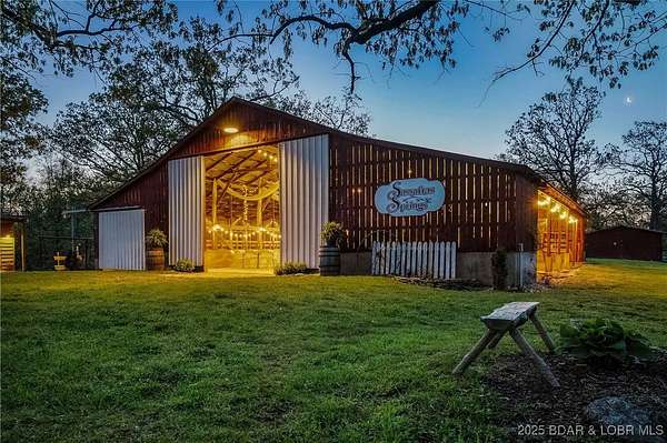 185 Acres of Land for Sale in Eldon, Missouri