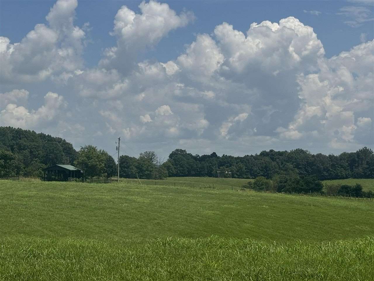 21.7 Acres of Agricultural Land for Sale in Glasgow, Kentucky