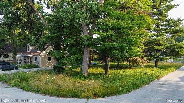 0.18 Acres of Residential Land for Sale in Brownstown Charter Township, Michigan