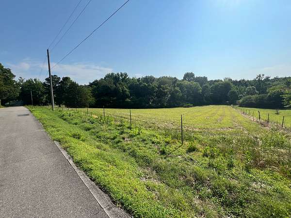 10 Acres of Agricultural Land for Sale in Rogersville, Alabama