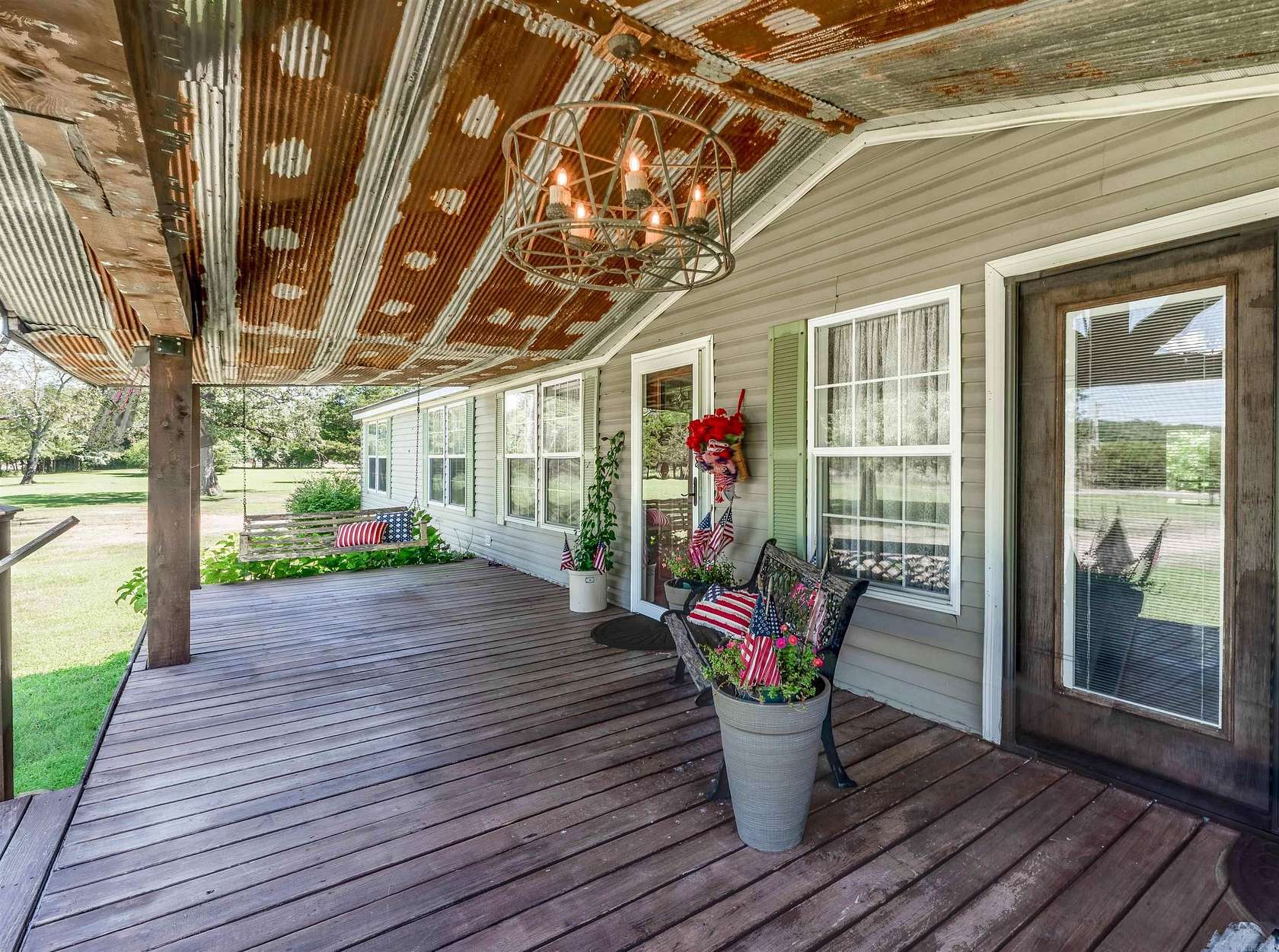 5 Acres of Residential Land with Home for Sale in Sherwood, Arkansas