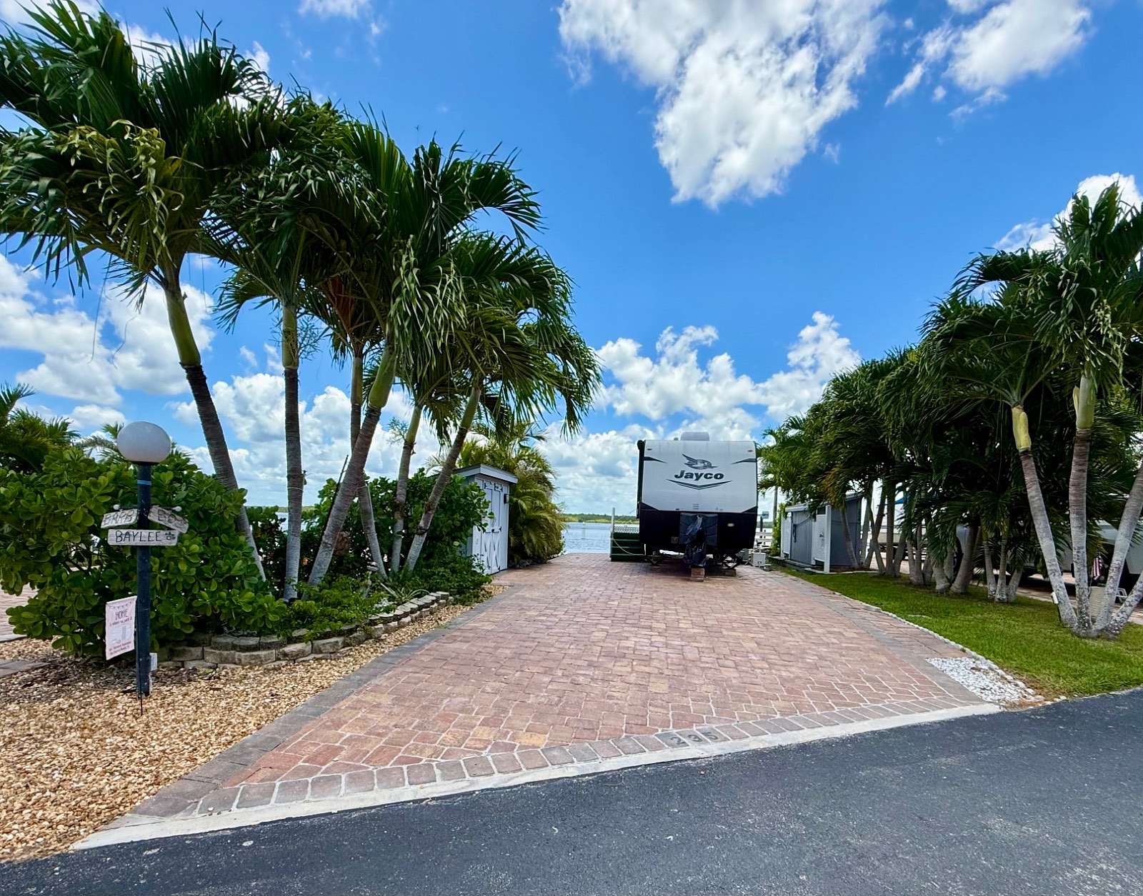 Land for Sale in Chokoloskee, Florida