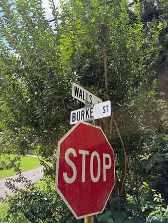 1.27 Acres of Residential Land for Sale in Guntersville, Alabama