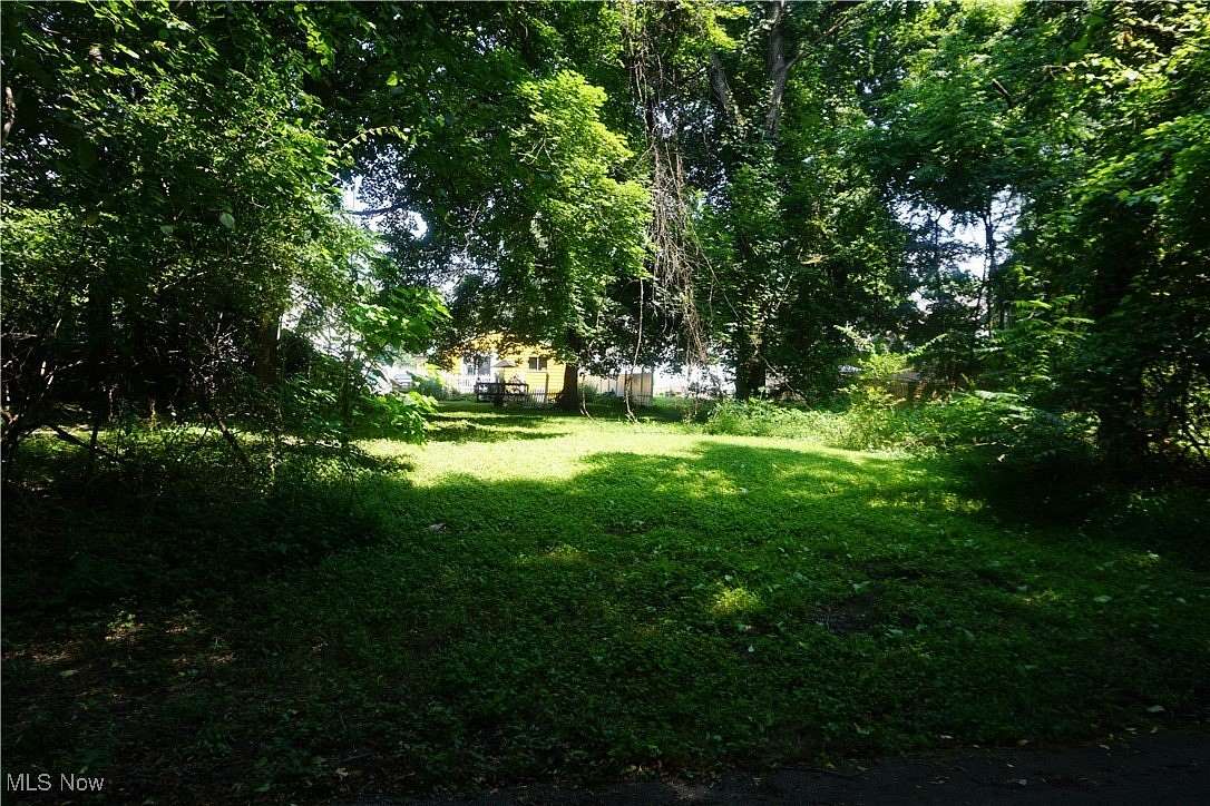 0.1 Acres of Residential Land for Sale in Akron, Ohio