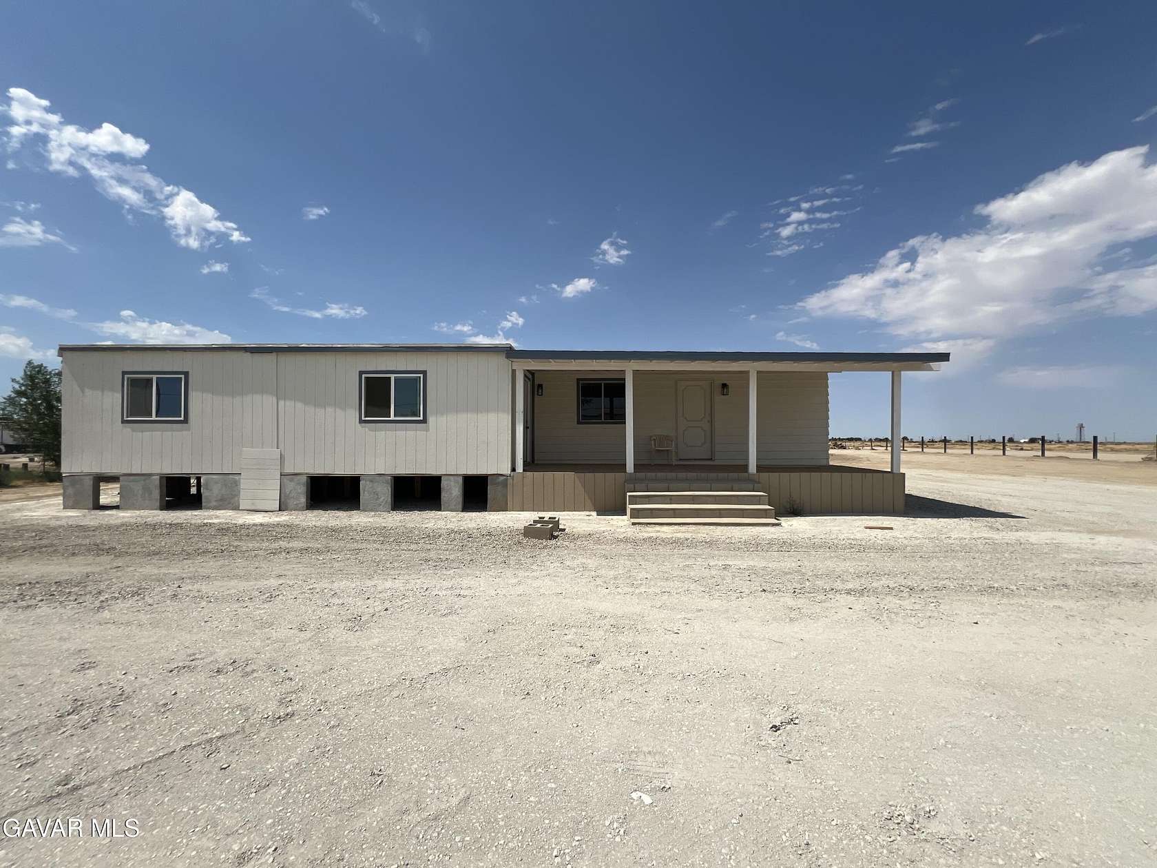 10 Acres of Land with Home for Sale in Lancaster, California