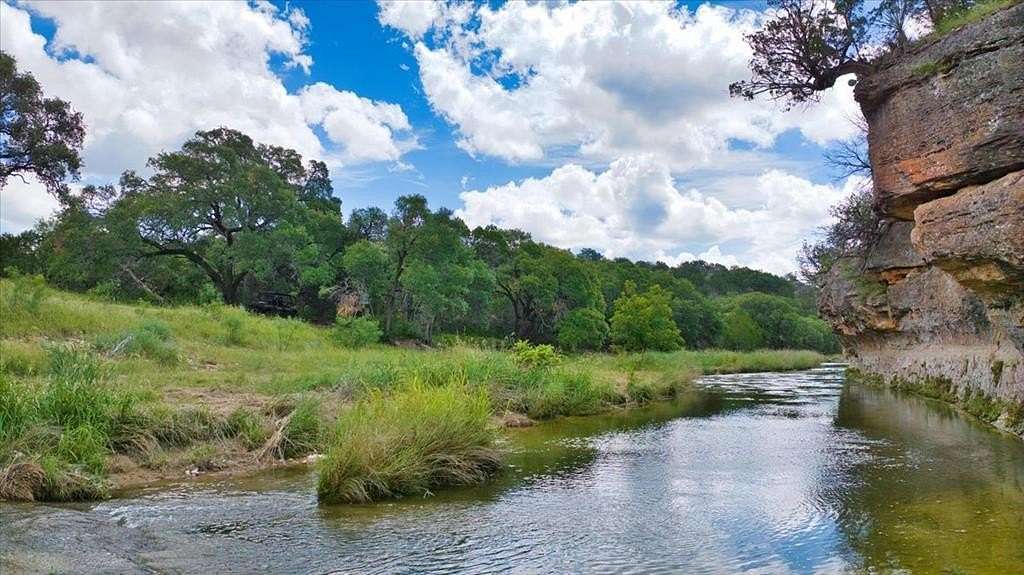 390 Acres of Land for Sale in Mason, Texas