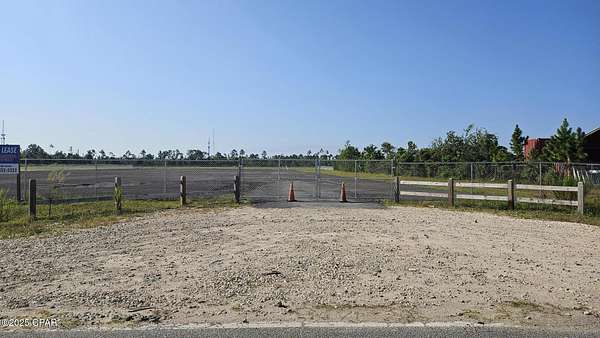 2.8 Acres of Commercial Land for Lease in Panama City, Florida