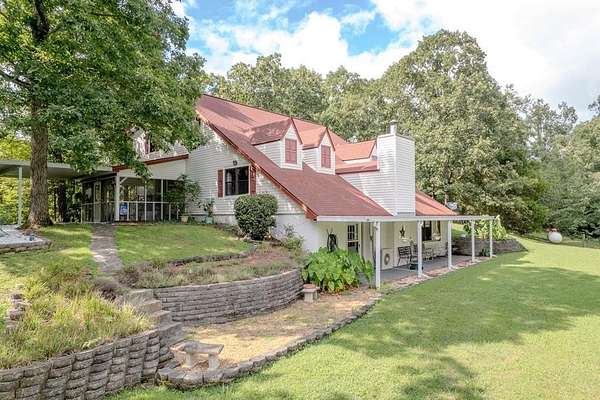 21.2 Acres of Agricultural Land with Home for Sale in Chatsworth, Georgia