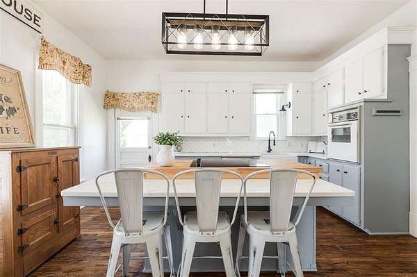 5 Acres of Residential Land with Home for Sale in Noble, Oklahoma