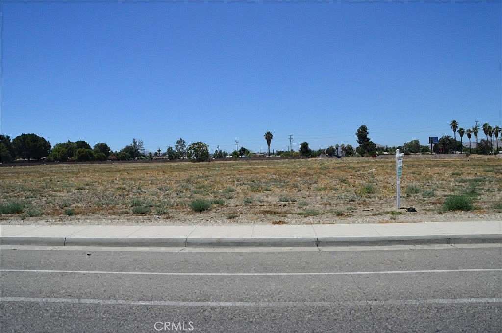 9.2 Acres of Mixed-Use Land for Sale in San Jacinto, California