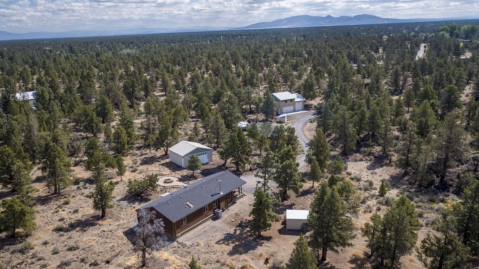 19.4 Acres of Land with Home for Sale in Bend, Oregon