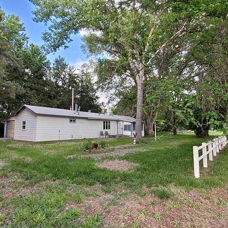 1.58 Acres of Residential Land with Home for Sale in Lewellen, Nebraska