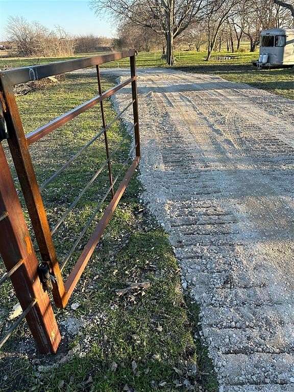 5 Acres of Residential Land for Sale in Kaufman, Texas