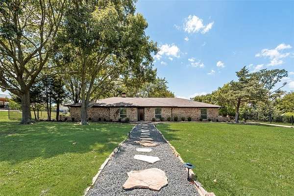 1.59 Acres of Residential Land with Home for Sale in Lucas, Texas