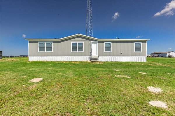 1.52 Acres of Residential Land with Home for Sale in Sulphur Springs, Texas