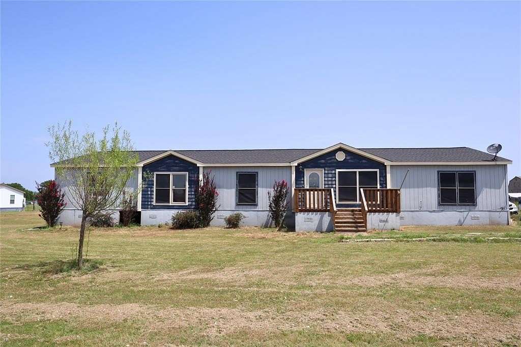 2 Acres of Residential Land with Home for Sale in Sherman, Texas