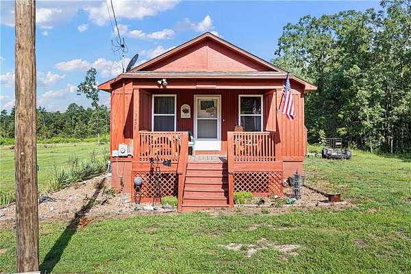 2.5 Acres of Residential Land with Home for Sale in Delaware, Arkansas