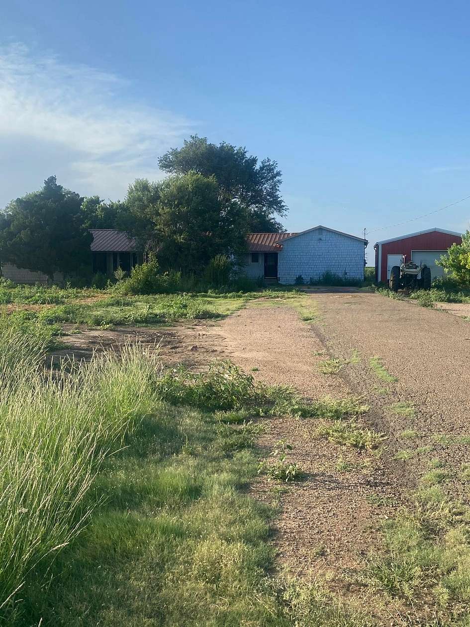 1.8 Acres of Residential Land with Home for Sale in Panhandle, Texas