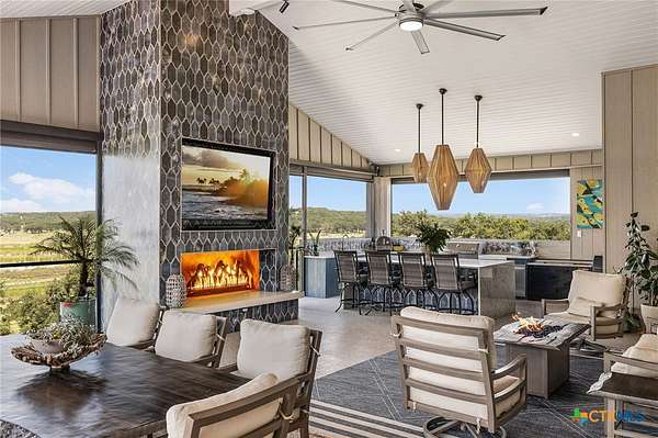 2 Acres of Residential Land with Home for Sale in Canyon Lake, Texas