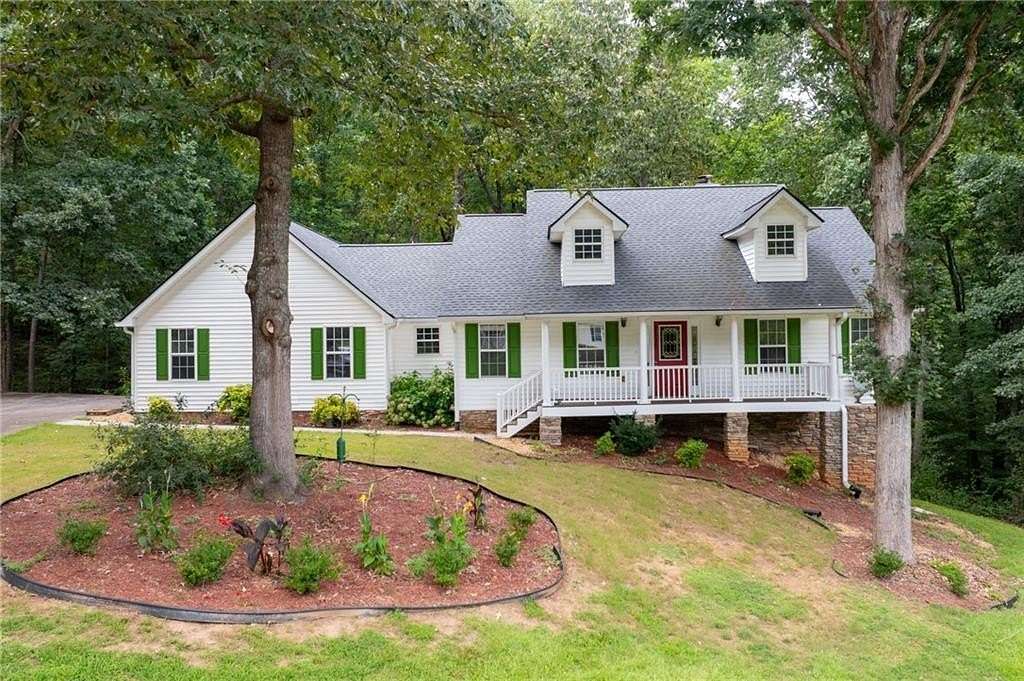 2 Acres of Residential Land with Home for Sale in Lithia Springs, Georgia