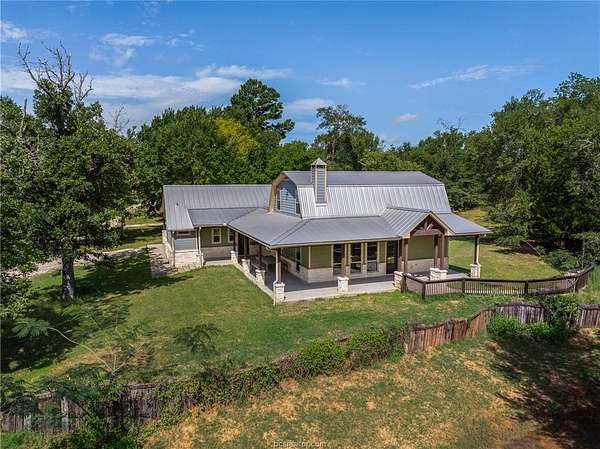 13.1 Acres of Land with Home for Sale in Hearne, Texas