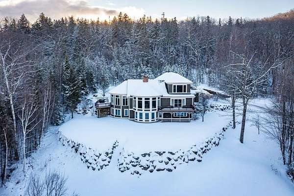 4.2 Acres of Residential Land with Home for Sale in Jackson, New Hampshire