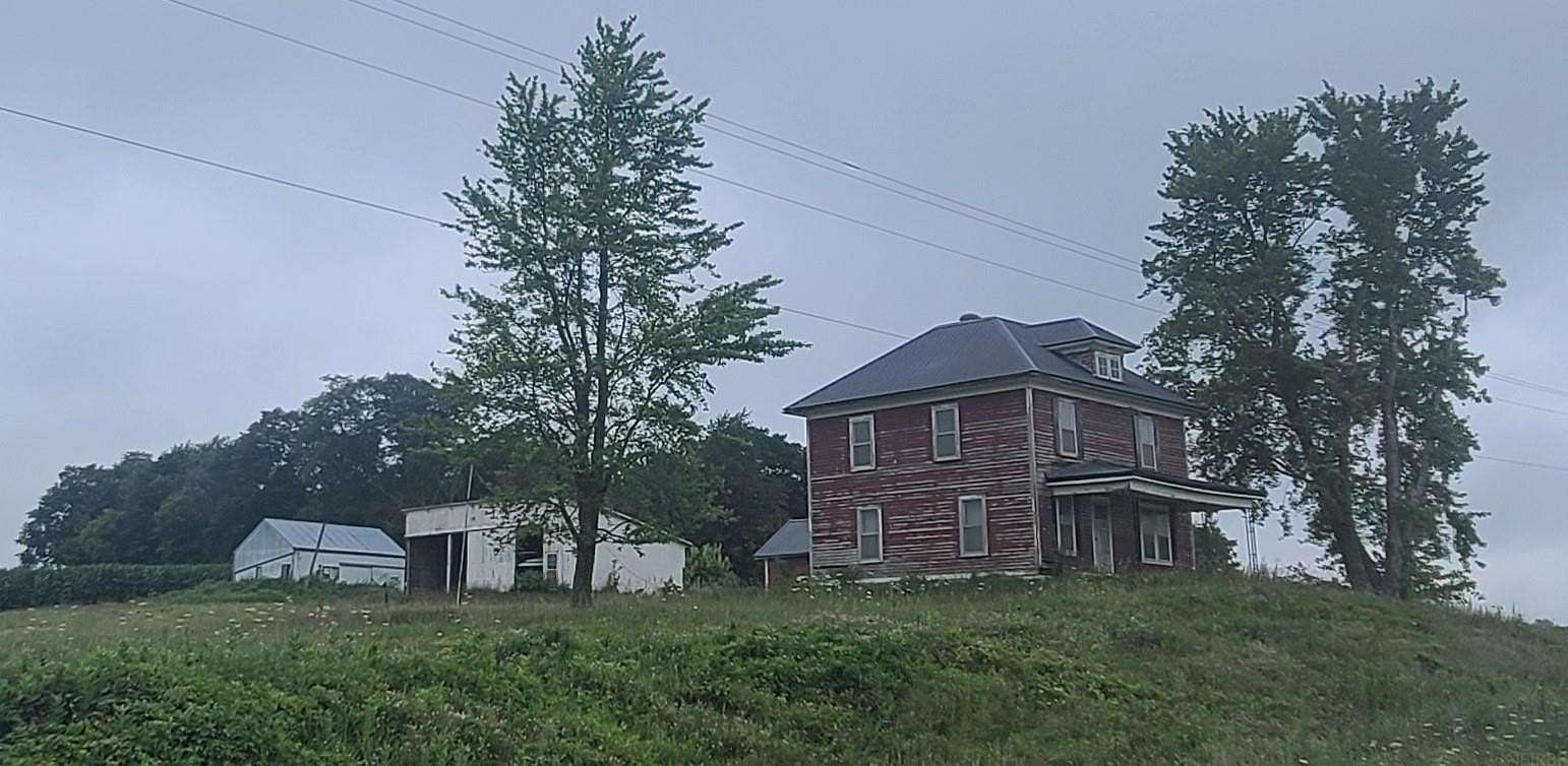 18.5 Acres of Land with Home for Sale in Postville, Iowa