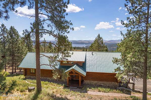 5.26 Acres of Residential Land with Home for Sale in Coeur d'Alene, Idaho