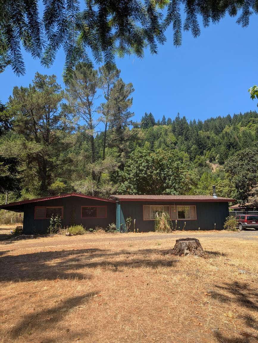 1 Acre of Residential Land with Home for Sale in Carlotta, California