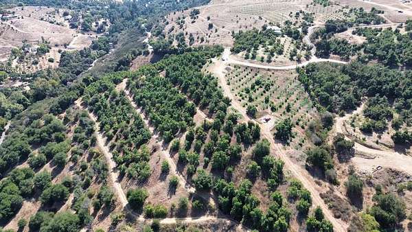 18.5 Acres of Land for Sale in Valley Center, California
