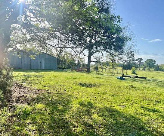6 Acres of Land for Sale in Mount Pleasant, Texas